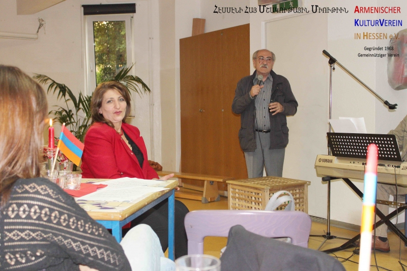 2012-09-22_jahrestag-der-unabhaengigkeit-armeniens_002